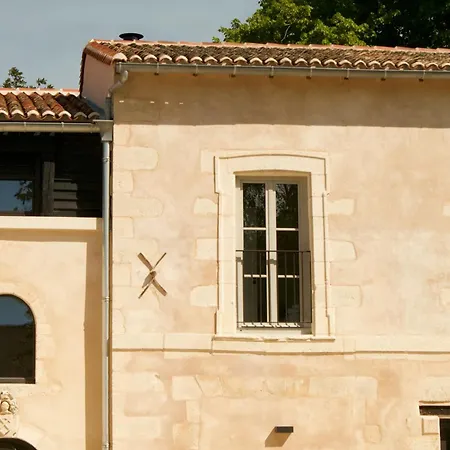 Coureilles Et 아파트
